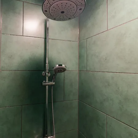 Daire Dunakavics Vendeghaz Stranddal Zebegény